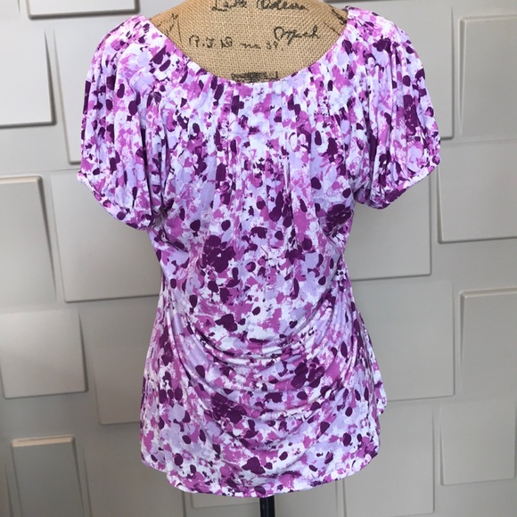 GNW top purple pink white short sleeve pleated round neck Size Medium - Picture 4 of 4